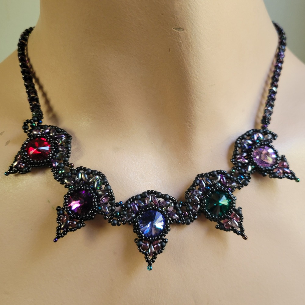 Vintage Black Bead Woven Crystal Collar Necklace Jewel Tone Statement 17" 90s‎